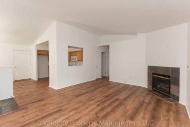 Main picture of 2505 NE 7th Ln