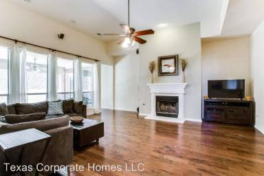 Main picture of 3943 Guadalupe Ln