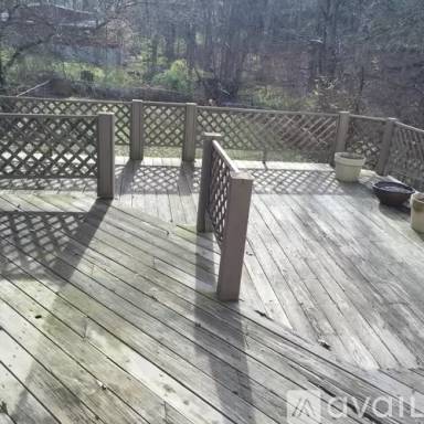 Main picture of 54 Forest Ave