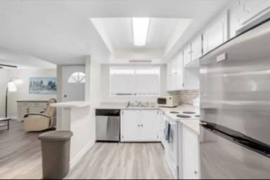 Main picture of 4678 Monterey Cir