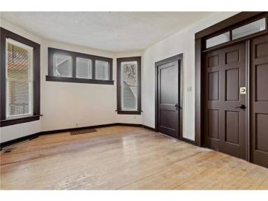 Main picture of 525 8th Ave SE