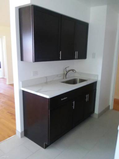Main picture of 8039 S King Dr