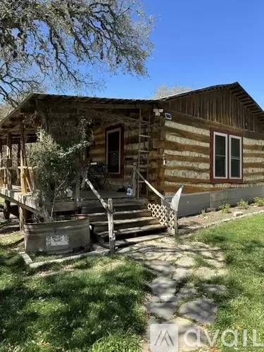 Main picture of 510 River Oaks Rd