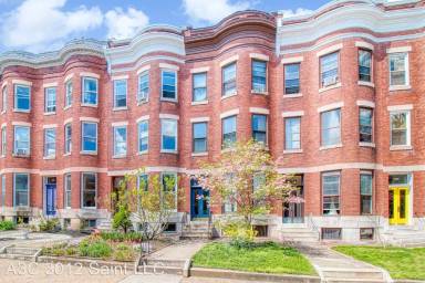Main picture of 3012 Saint Paul St
