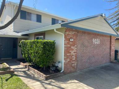 Main picture of 9038 Feather River Way
