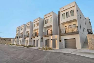 Main picture of 1519 Golden Hill Ter