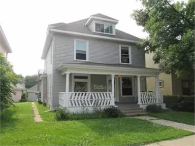 Main picture of 3228 Grand Ave S