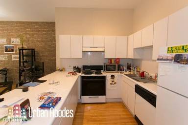 Main picture of 3017 N Lincoln Ave