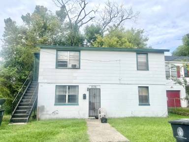 Main picture of 236 Brice St