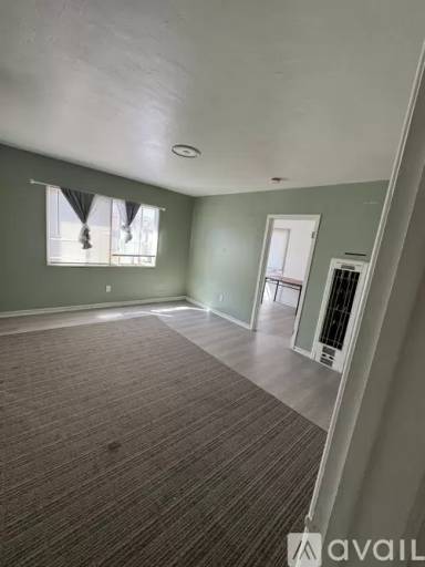 Main picture of 1530 University Ave