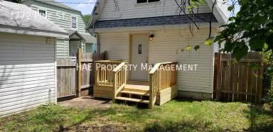 Main picture of 1772 Pine St