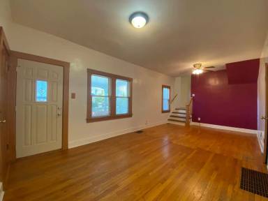 Main picture of 304 W Cleveland Ave