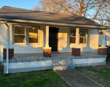 Main picture of 401 E 12th St
