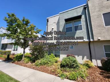Main picture of 3920 E Commerce Way