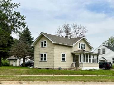 Main picture of 606 5th Pl SE