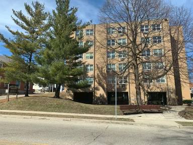 Main picture of 241 W Grand Ave