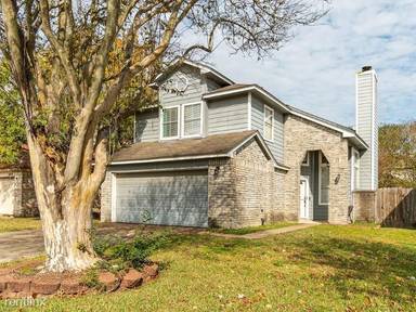 Main picture of 18222 Beaverdell Dr