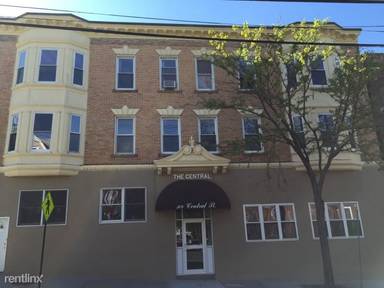 Main picture of 108 Central St