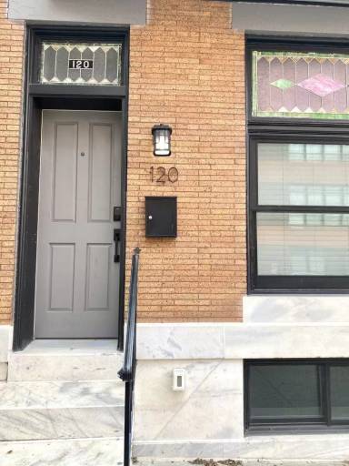Main picture of 120 S Ellwood Ave