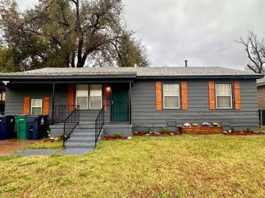Main picture of 3329 NE 14th St