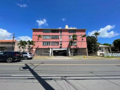 Main picture of 1415 Middle St