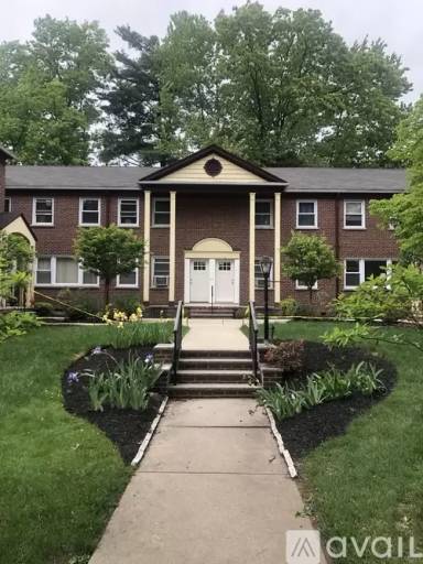 Main picture of 658 Valley Rd