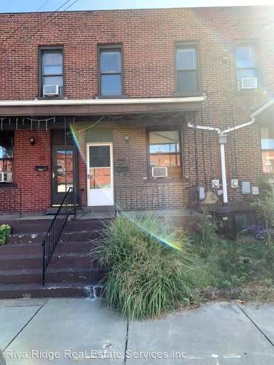 Main picture of 5145 Blair St