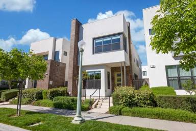 Main picture of 110 Fonseca St