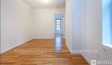 Main picture of 445 E 81st St