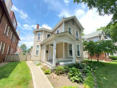 Main picture of 1447 Highland St