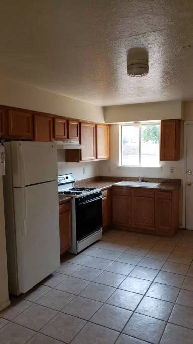 Main picture of 453 Charleston St SE