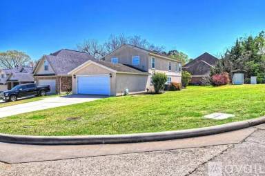 Main picture of 100 Harbour Town Dr