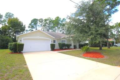 Main picture of 10 Pine Cedar Dr