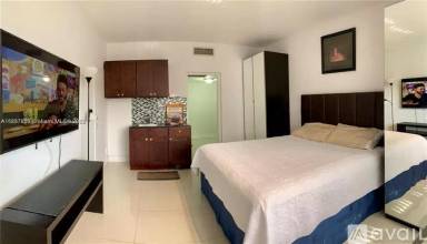 Main picture of 26 Diplomat Pkwy