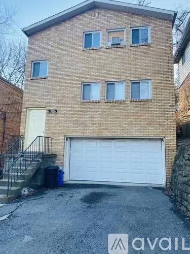 Main picture of 521 Windsor Ave