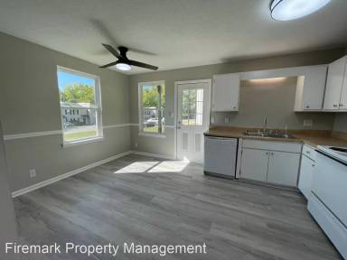 Main picture of 900 Kingsbury Dr