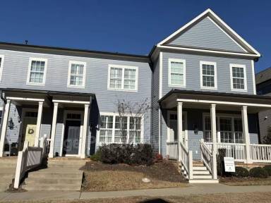 Main picture of 114 Tuttle St