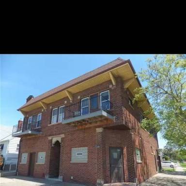Main picture of 3499 W 117th St