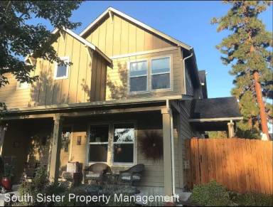 Main picture of 830 N Hindeman St