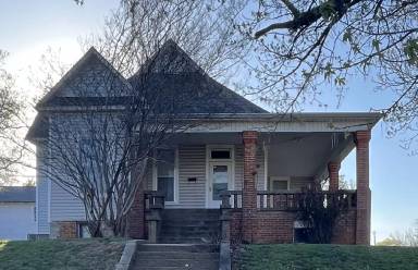 Main picture of 801 S Broadway Ave