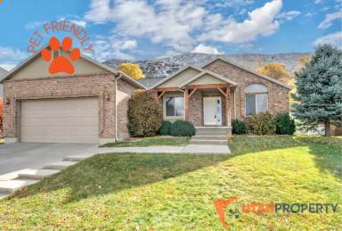 Main picture of 306 E Manilla Dr