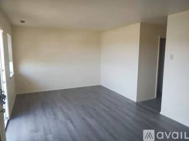 Main picture of 1507 N Commercial Ave