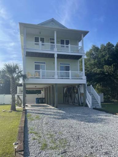 Main picture of 184 Grandview Dr