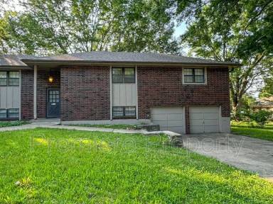 Main picture of 9517 Overhill Rd