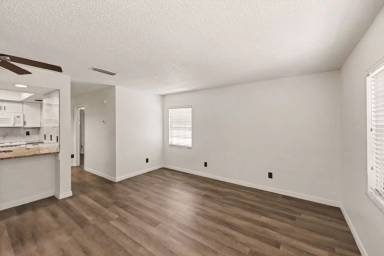 Main picture of 3111 Sir Hamilton Cir