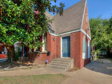 Main picture of 1133 NW 38th St