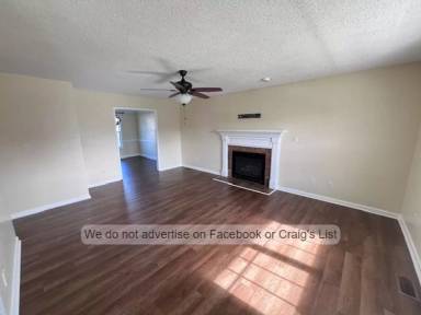 Main picture of 1745 Cherry Point Dr