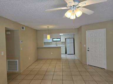 Main picture of 841 Mecca Dr