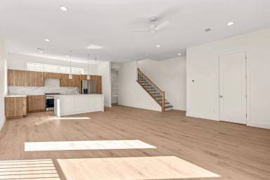 Main picture of 2206 Arroyo Ave