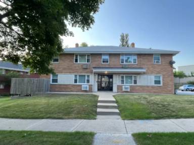 Main picture of 2056 W Warnimont Ave